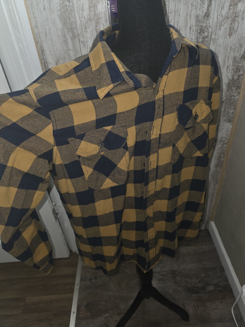 Men's Wrangler Yellow and Navy Plaid Flannel Shirt